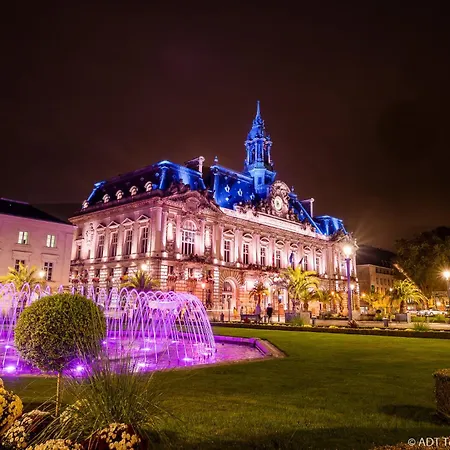 L'escale Tourangelle - Proche De La Gare Daire *